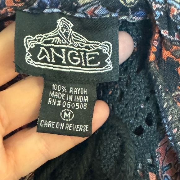 Angie Black and Red Paisley Blouse - Picture 6 of 6